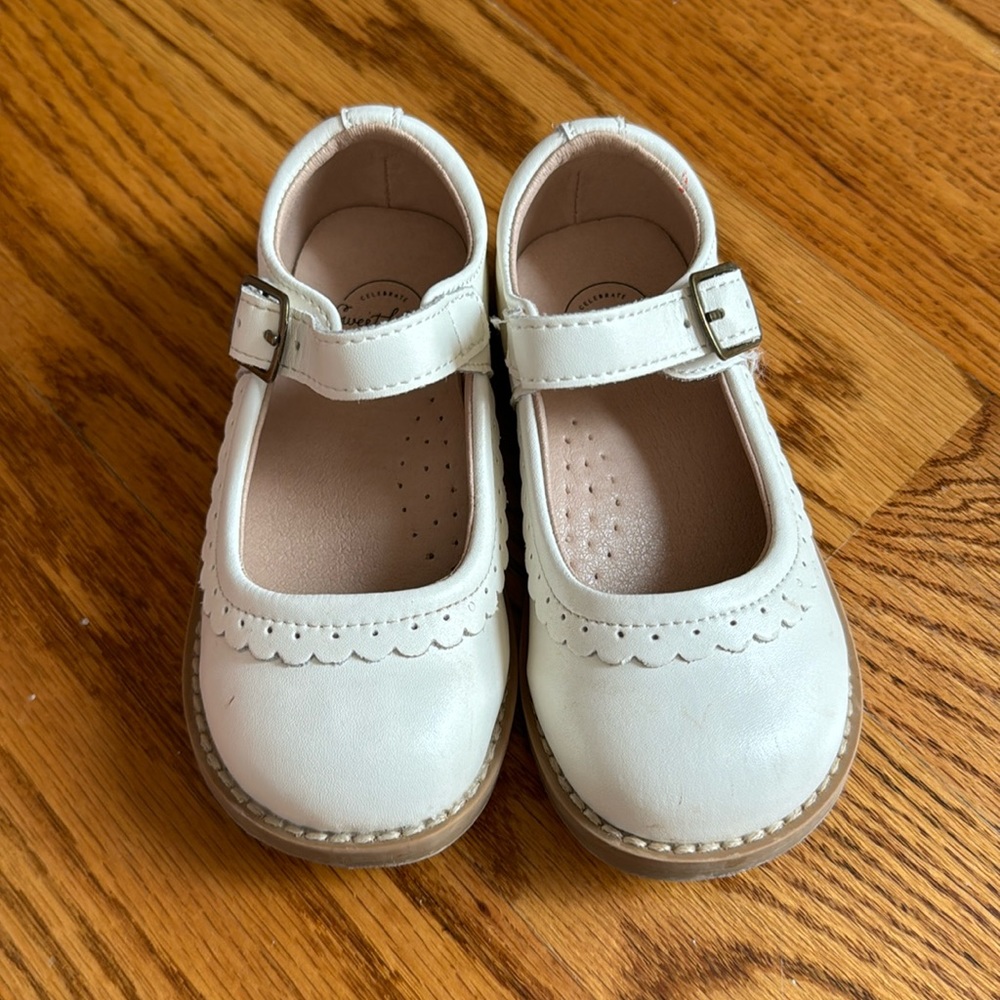 Scalloped Mary Janes
